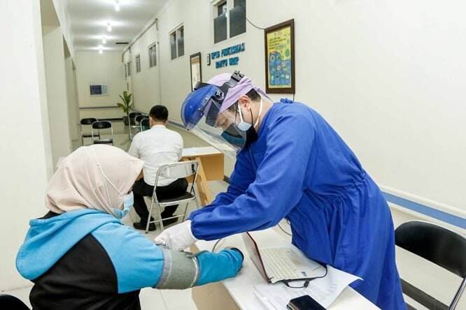 Covid-19 Masih Ada, Pakai Masker Bisa Sampai Tahunan Lagi