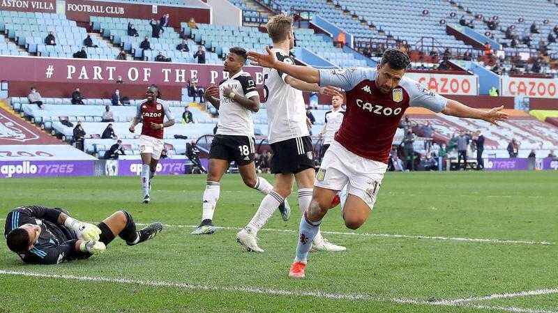 Dua Gol Trezeguet Antar Aston Villa Taklukkan Fulham