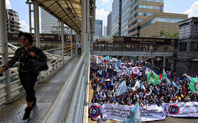 Siap-Siap! 10.000 Buruh Demo Besar-besaran Tuntut THR Dibayar Penuh