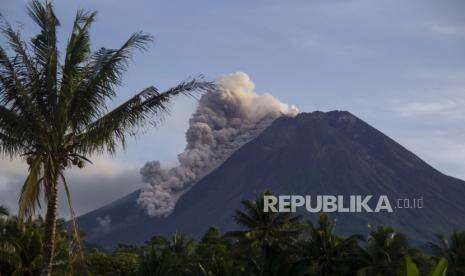 Hingga Pagi Tadi, Merapi Luncurkan Belasan Lava Pijar