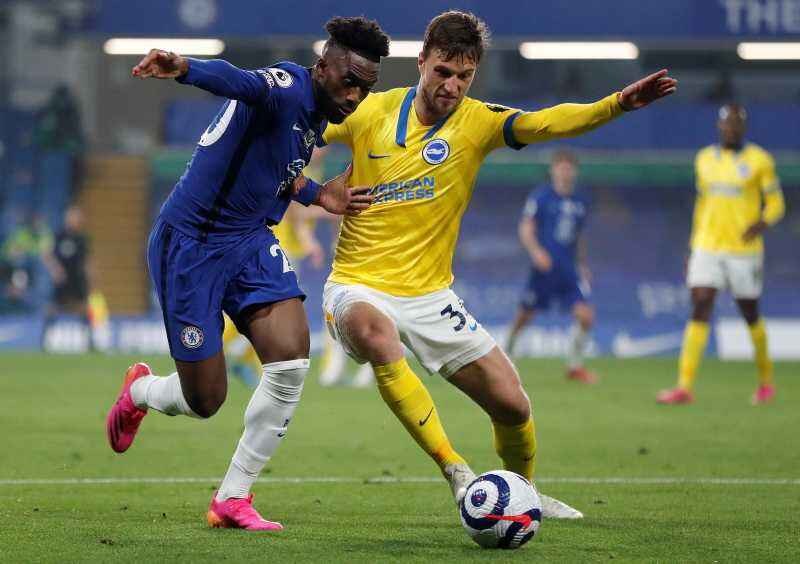 Chelsea Kembali ke Empat Besar