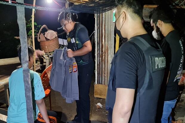 Duh! Polwan Gadungan Beradegan Mesum dengan Wanita Cantik di Medsos