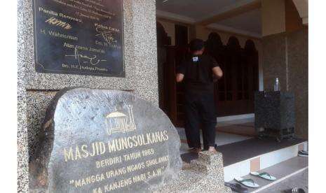 Wisata ke Masjid Mungsolkanas, Masjid Tua di Bandung