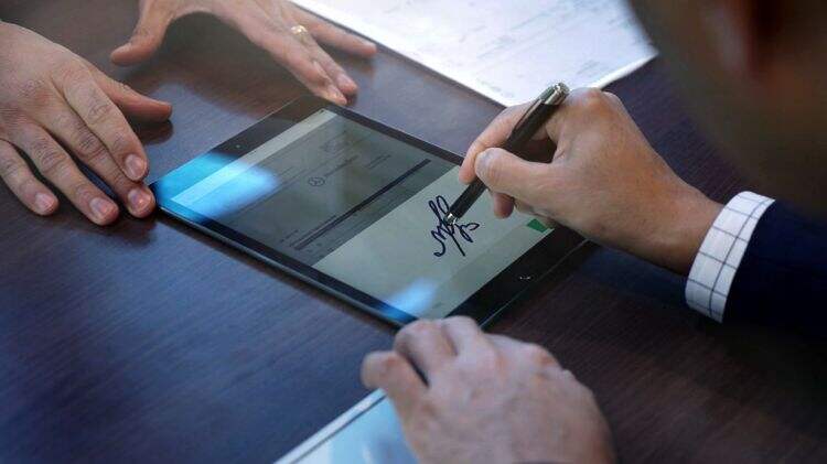 VIDA gandeng Adobe hadirkan tanda tangan elektronik tersertifikasi