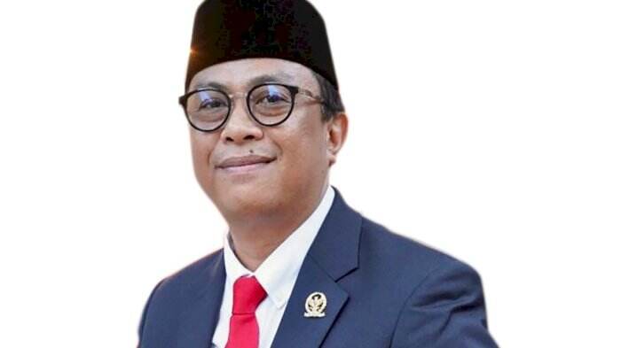 Isu Reshuffle; Menantu Wapres Asal Makassar Rapsel Ali Masuk Kabinet?