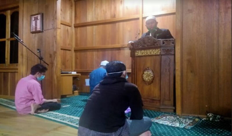 Bolehkah Perempuan Sholat Tarawih di Masjid?