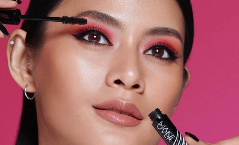 Rekomendasi Maskara Waterproof yang Tetap Awet Dipakai Usai Wudhu