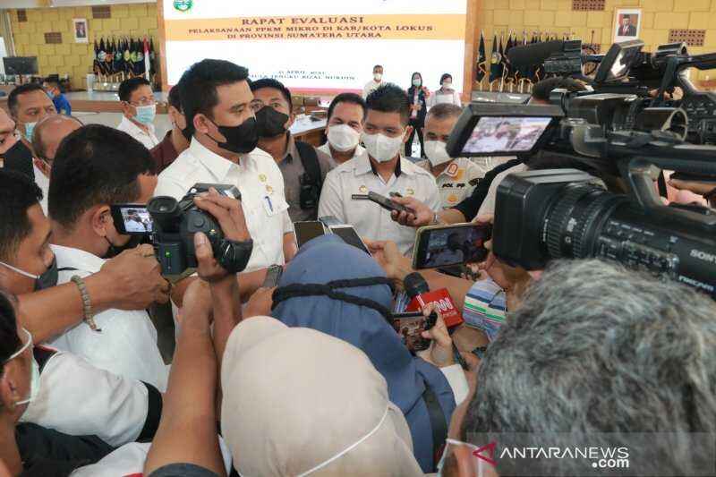 Menantu Presiden Jokowi yang Kini Menjabat Wali Kota Medan Siap "Doorstop" di Kantor Atau Lapangan