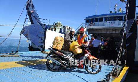 In Picture: Warga Pulau Sapudi Mudik Lebih Awal