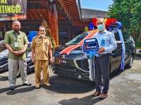 Bupati Banjarnegara Serahkan Langsung Hadiah Tabungan Bima dari Bank Jateng
