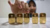 Harga Emas Antam Meroket Rp8.000 per Gram