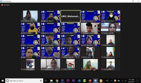 Universitas BSI Pontianak Tingkatkan Kemampuan Masyarakat
