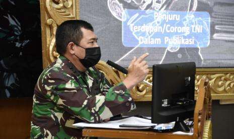 Lima KRI dan Helikopter Panther HS 4211 Mencari Nanggala-402