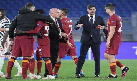 Roma Kalahkan MU, Cristante Sesali Peforma Leg Pertama