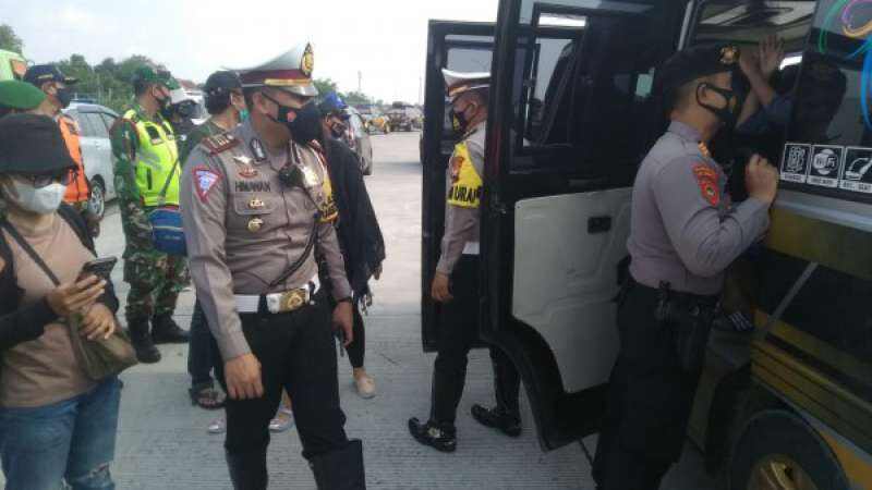 Sepuluh Travel Gelap Diamankan, Enam Kendaraan Pribadi Diputar Balik