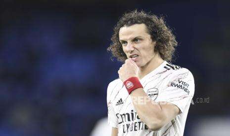 Arsenal Buka Kemungkinan Pertahankan David Luiz