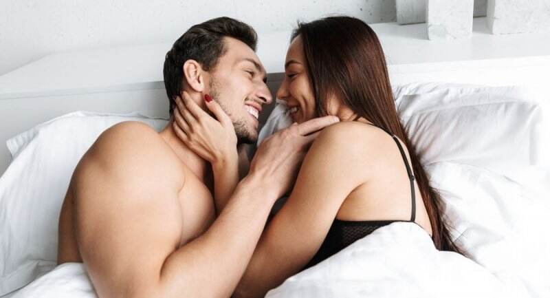 Lakukan Seks di Pagi Hari, Ketahui 5 Manfaatnya Mom!