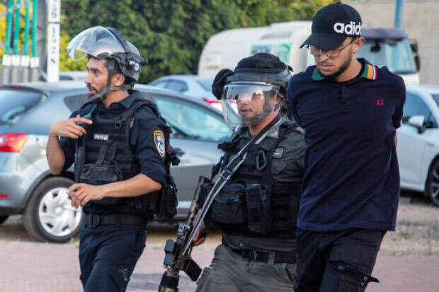 Menebar Teror, Polisi Israel Tangkapi Ratusan Warga Palestina