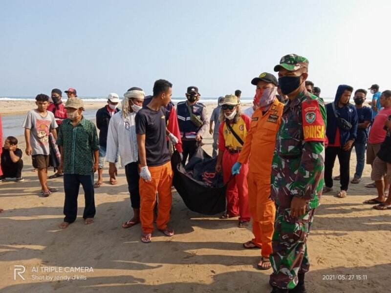 Tiga Hari Hilang Terseret Ombak Pantai Ciantir, Nanda Ditemukan Meninggal Dunia