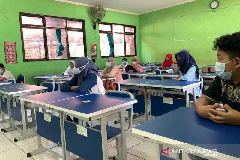 Bekasi Kaji Penambahan Sekolah Tatap Muka
