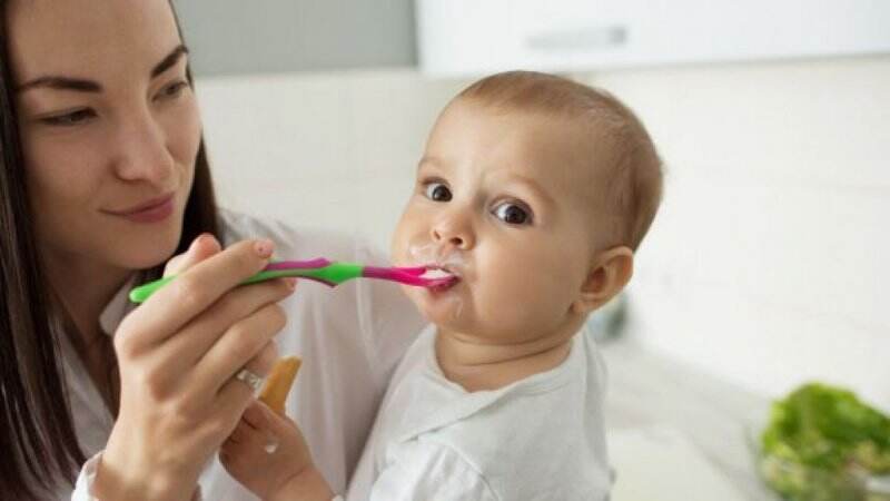 Moms, Ini yang Harus Disiapkan Sebelum Memberi MPASI pada Anak