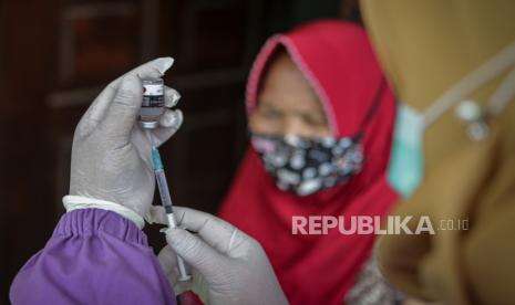 Dinkes Surabaya Tingkatkan Cakupan Vaksinasi Lansia