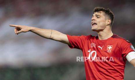 Granit Xhaka akan Jadi Rekrutan Pertama Mourinho di Roma