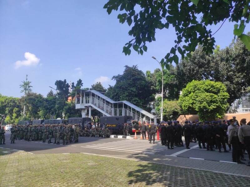Ada Aksi ‘Ruatan Rakyat Untuk KPK’, TNI-Polri Jaga Gedung Merah Putih