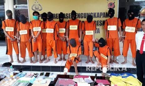 Edarkan Obat Keras Ilegal, Anggota Geng Motor Ditangkap