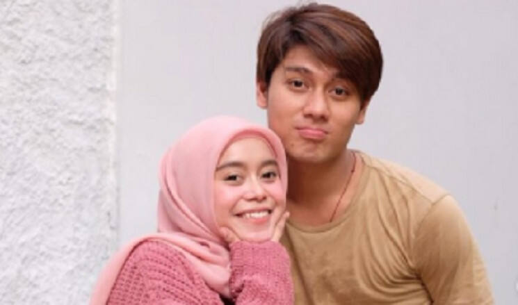 Begini Cara Lesti Menjawab Lamaran Rizky Billar