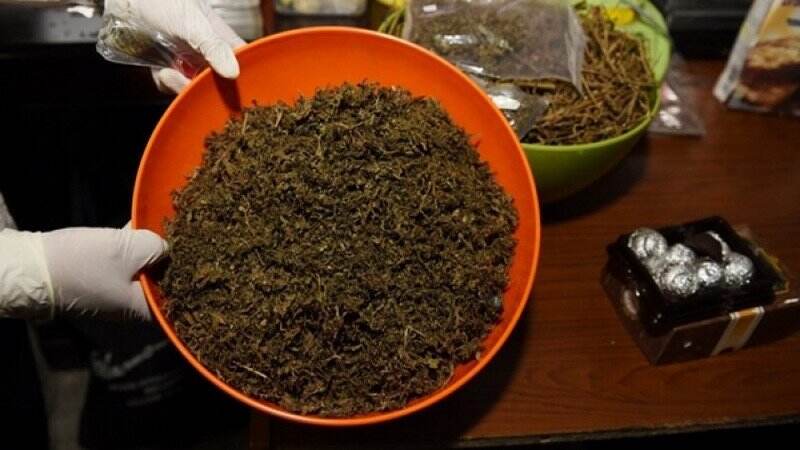 Polisi Ringkus Penjual Tembakau Sintetis di Banten