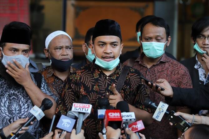 Pengacara Sebut Open Donasi untuk Lunasi Denda Rizieq Shihab Hoax