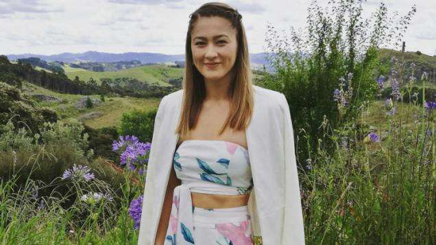 Berpose Imut, Gronya Somerville Pamer Seragam Australia untuk Olimpiade Tokyo