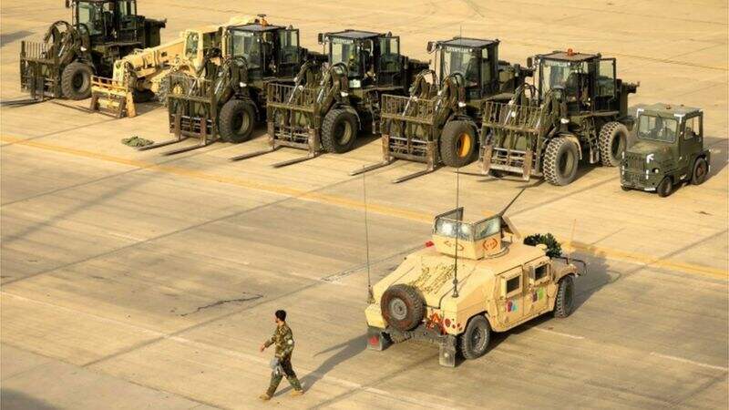 Militer AS Diam-Diam Angkat Kaki dari Pangkalan Udara Bagram, Tinggalkan Ribuan Mobil dan Kendaraan Lapis Baja