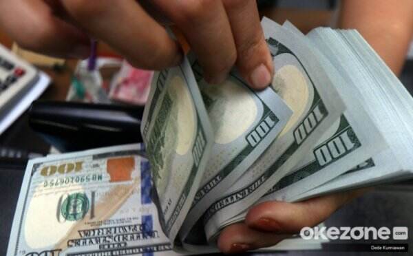 Dolar AS Menguat, Pasar Menanti Hasil Pertemuan The Fed
