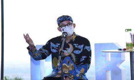 Kampus di Bawah Kemenparekraf Didorong Jadi Sentra Vaksinasi