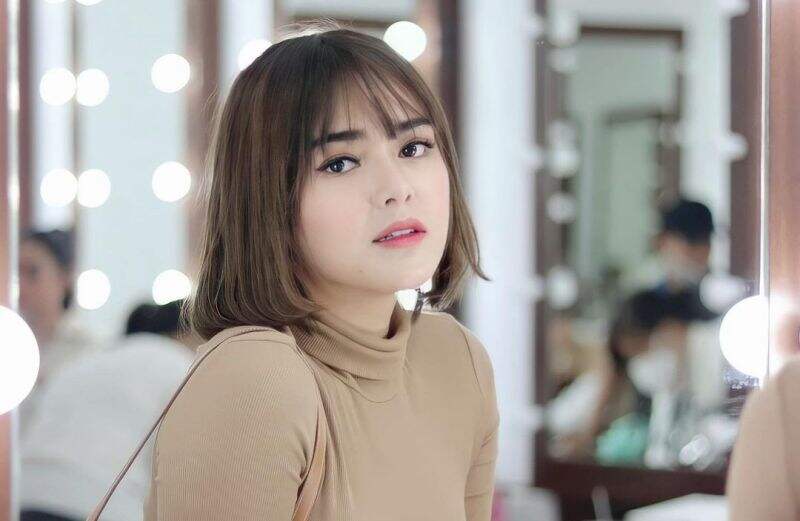 Amanda Manopo Tidur Peluk Boneka Bikin Netizen Cemas: Kenapa Tuh Tangannya?