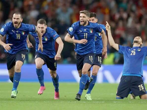 Italia ke Final, Tekuk Spanyol Melalui Adu Penalti