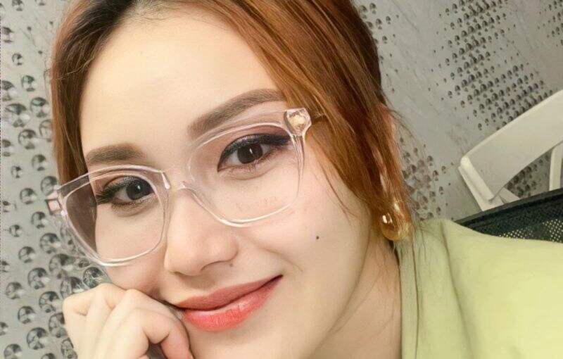 Heboh Ayu Ting Ting Dituding