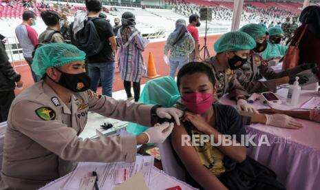 Pemkot Jaksel Fasilitasi Daftar Daring Vaksinasi Pelajar