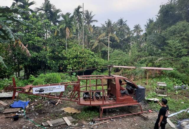 Tak Lulus Sekolah Rakyat, Usman Bisa Buat Helikopter dari Bahan Bekas