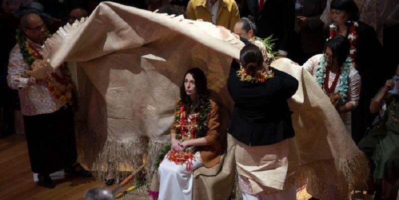 Lewat Upacara Tradisional, PM Jacinda Ardern Minta Maaf atas Diskriminasi Komunitas Pasifik pada 1970-an