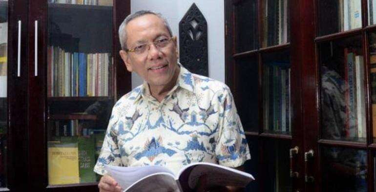 Guru Besar FKUI, Prof. Tjandra Yoga Aditama Target PPKM Belum Tercapai, Testing Masih Minim, Positivity Rate Melambung Tinggi