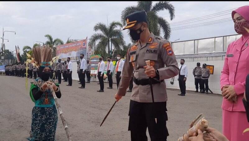 Pandemi Covid-19, Penyambutan Kapolres Tabalong Terapkan Prokes Ketat