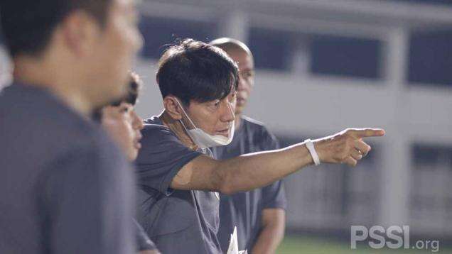 Media Asing Kaget, 3 Asisten Pelatih Timnas Indonesia Resmi Mengundurkan diri