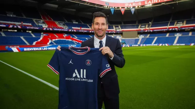 PSG Resmi Perkenalkan Lionel Messi sebagai Pemain Baru