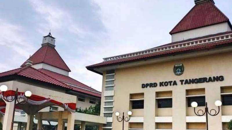Baju Dinas DPRD Kota Tangerang Bermerk Louis Vuitton, Ketua DPD: Kalau Mau Beli Barang Branded, Pakai Duit Sendiri