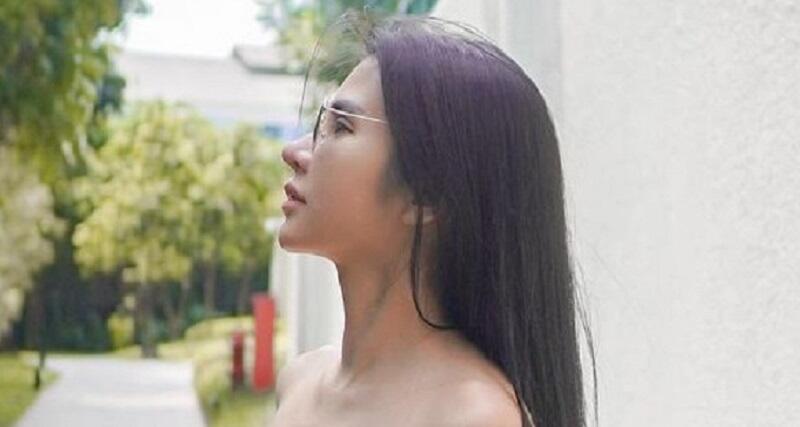 Gaya Maria Vania Pakai Kemben Bikin Insecure, Netizen: Gak Ada Lawan!