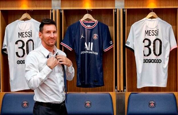 Baru 30 Menit, Jersey PSG dengan Nama Lionel Messi Ludes Terjual