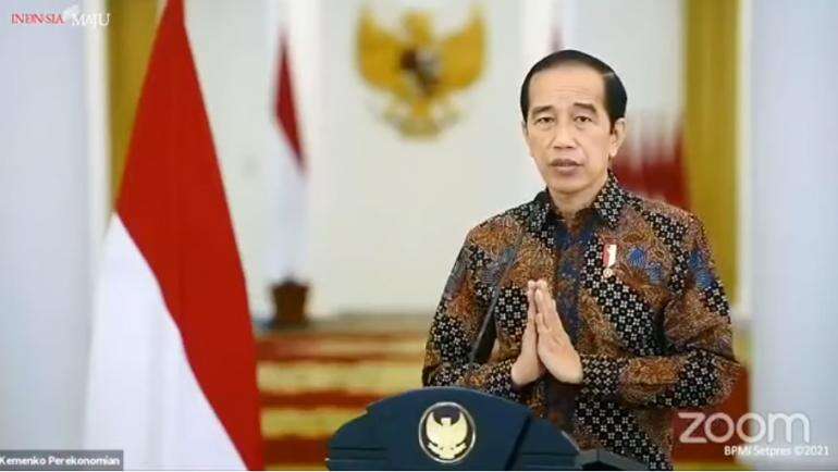 Ekonomi 7 Persen Pak Jokowi Senyum, Tapi Tidak Lebar
